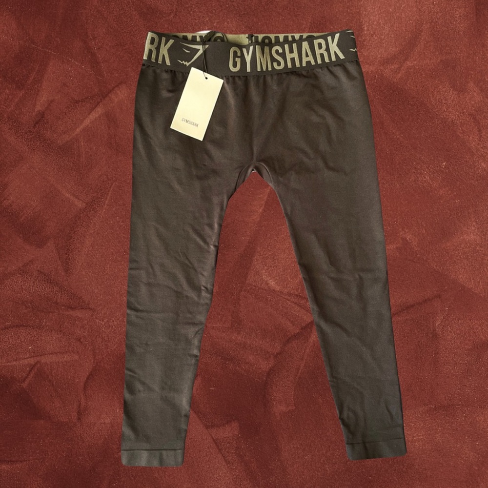 NWT Gym Shark Leggings